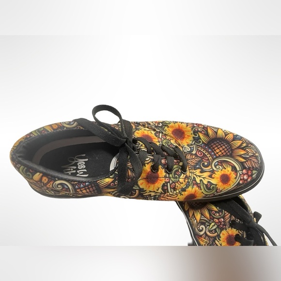 Yes We Vibe. Vibrant Sunflower Patterned Sneakers women’s 7.5 - Picture 2 of 4